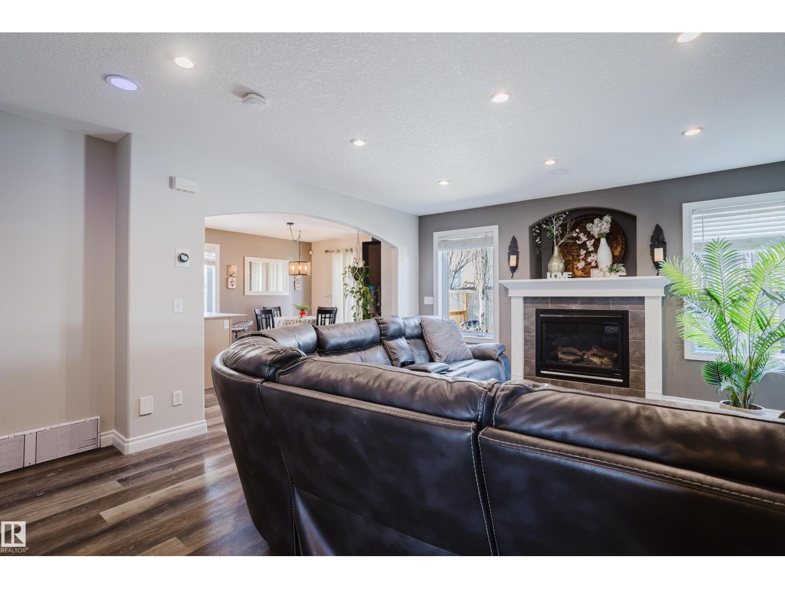 66 GRAYRIDGE CR, Stony Plain