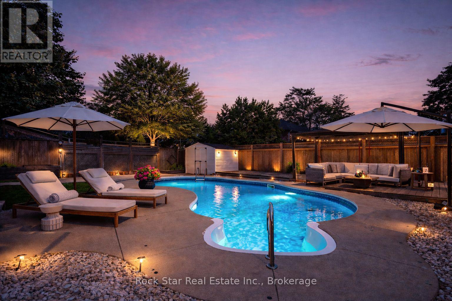 Single Family House for Sale in  ROSEDALE AVENUE Hamilton (Rosedale) 