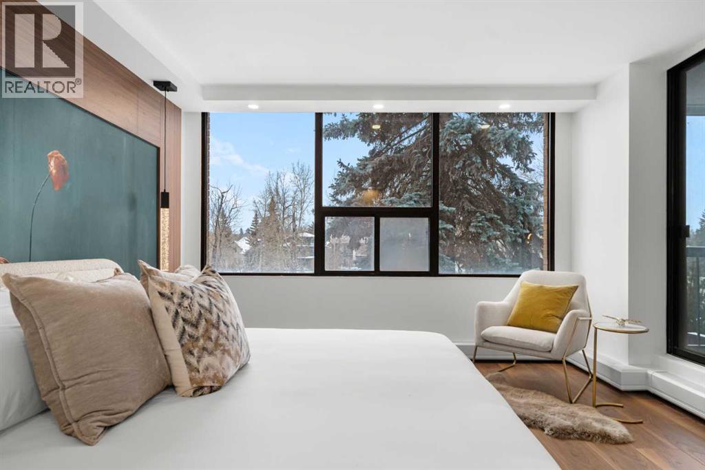 Single Family House Multi-level for Sale in    Avenue SW Mission Calgary 