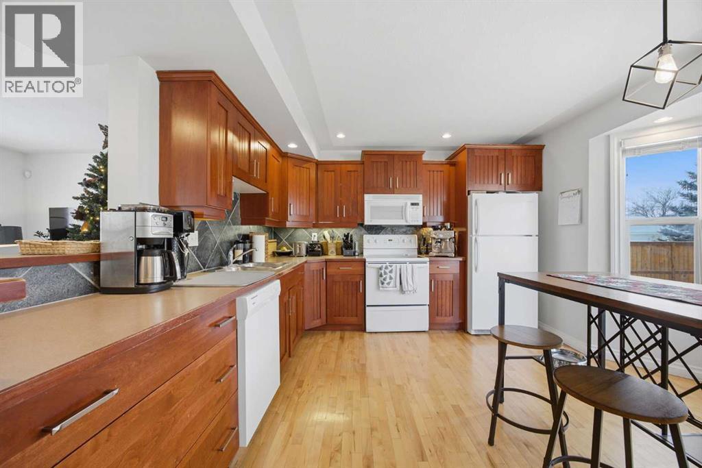 Single Family House for Sale in  Somme Manor SW Garrison Woods Calgary 