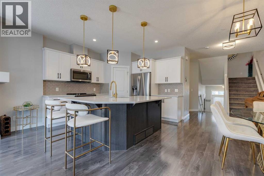 Single Family House 5 Level for Sale in  Sage Bluff Heights NW Sage Hill Calgary 