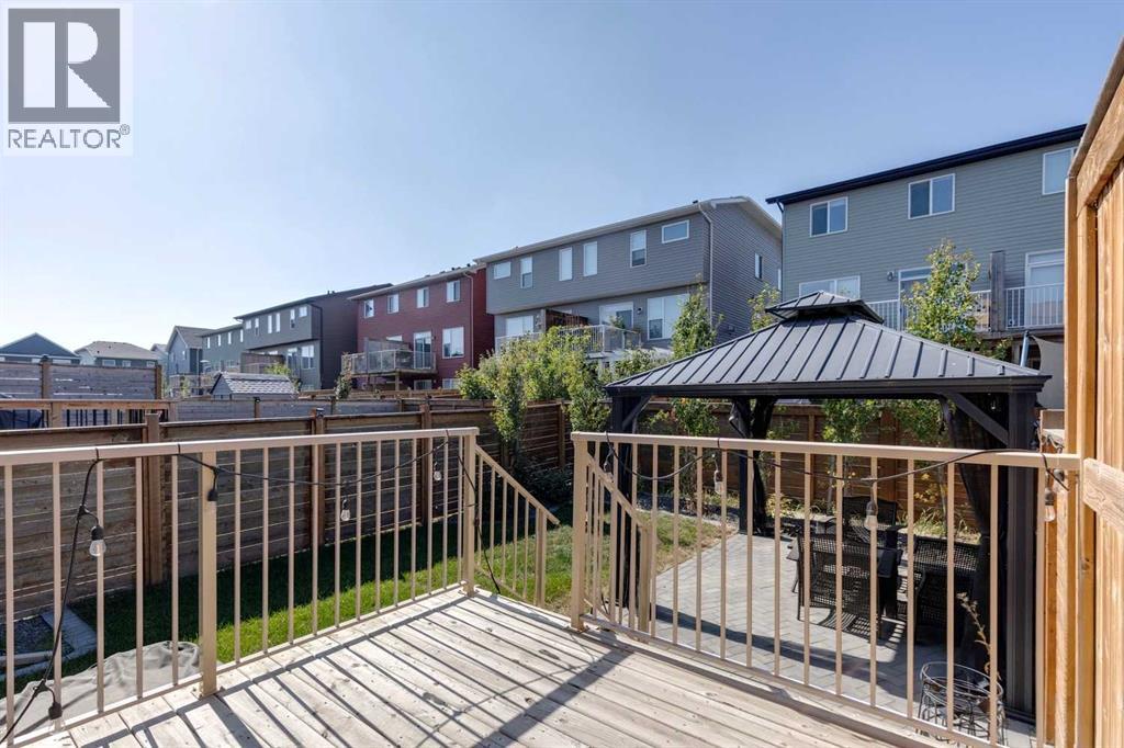 Single Family House 5 Level for Sale in  Sage Bluff Heights NW Sage Hill Calgary 