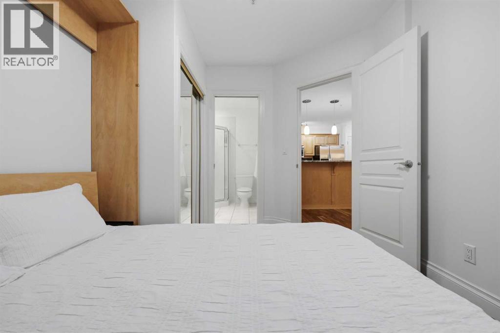 Single Family House for Sale in    Avenue SW Erlton Calgary 