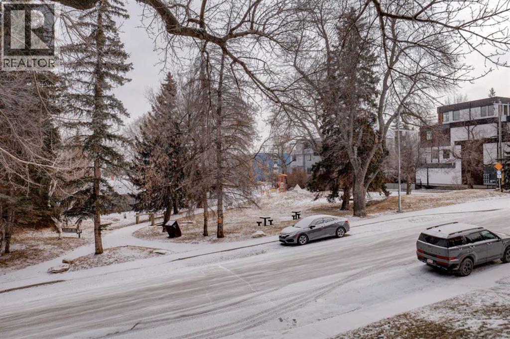 Single Family House for Sale in   A Street SW Bankview Calgary 