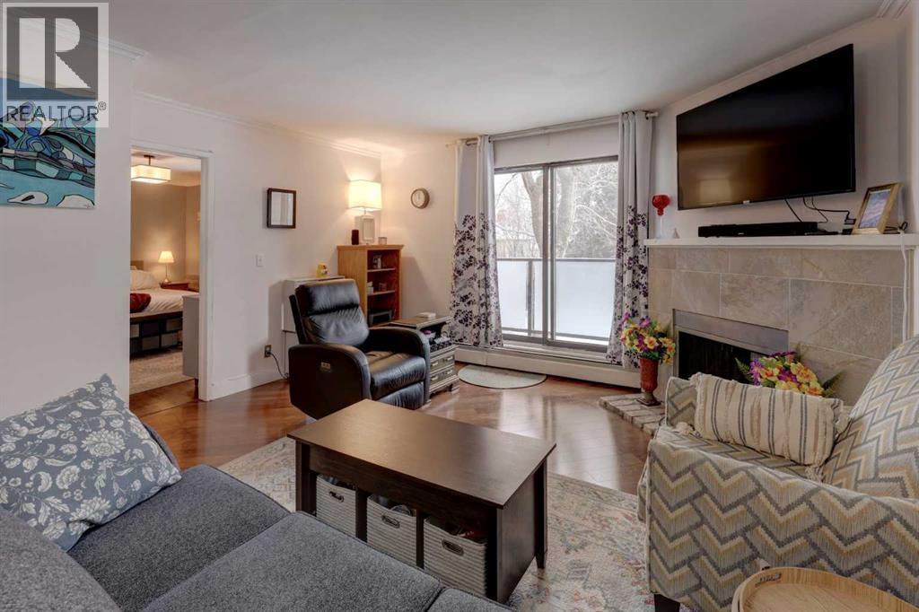 Single Family House for Sale in   A Street SW Bankview Calgary 