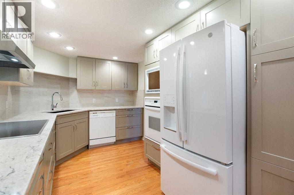 Single Family House for Sale in   Woodridge Drive SW Woodlands Calgary 