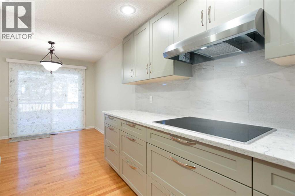 Single Family House for Sale in   Woodridge Drive SW Woodlands Calgary 