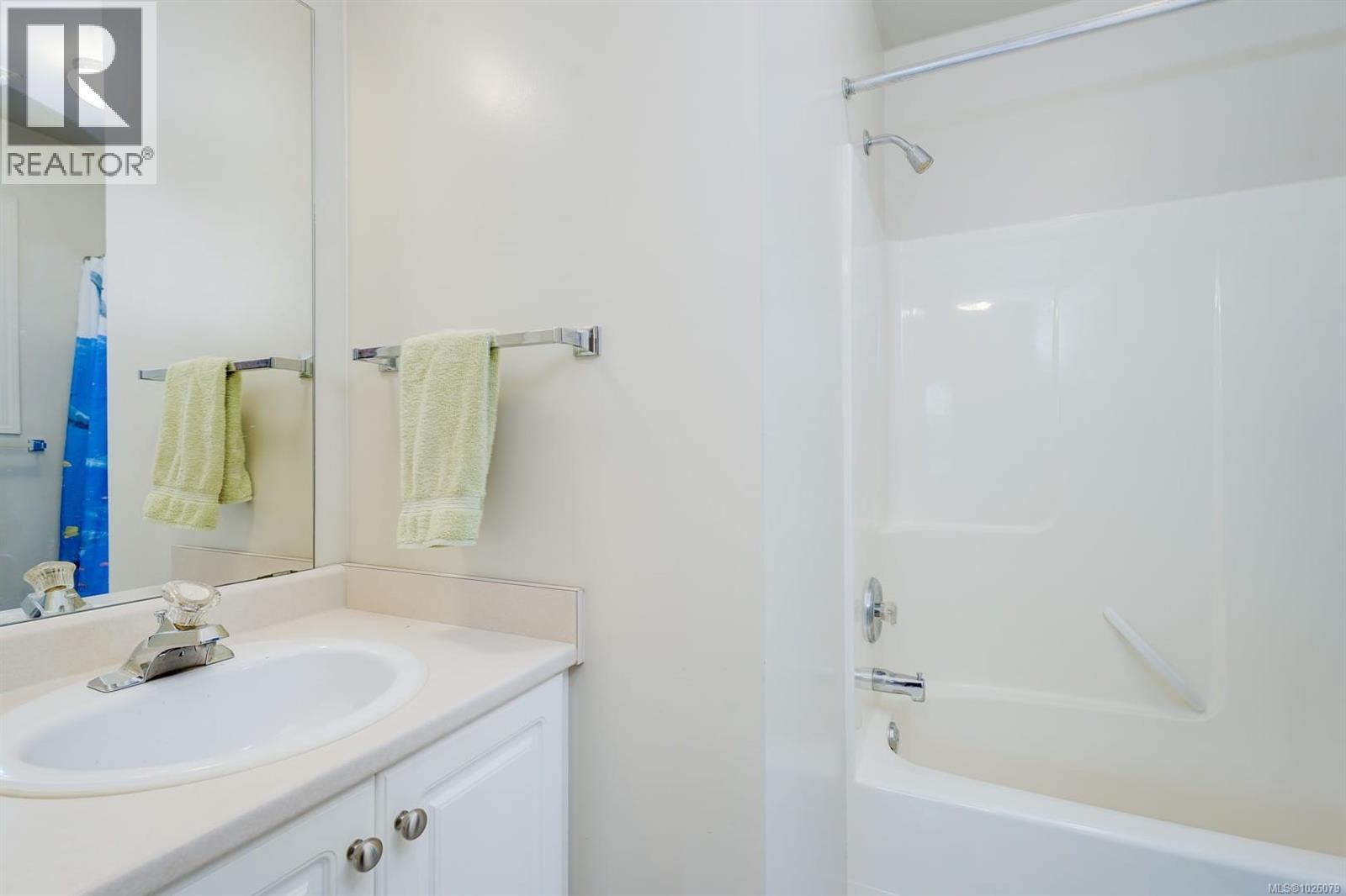  1175 Gait Lane, Saanich