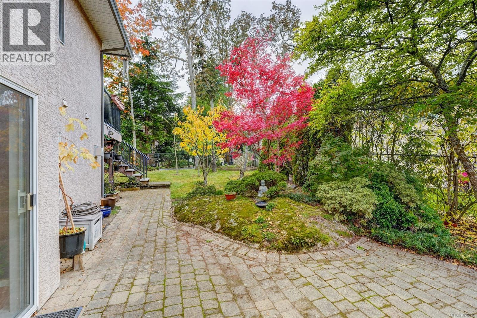  1175 Gait Lane, Saanich
