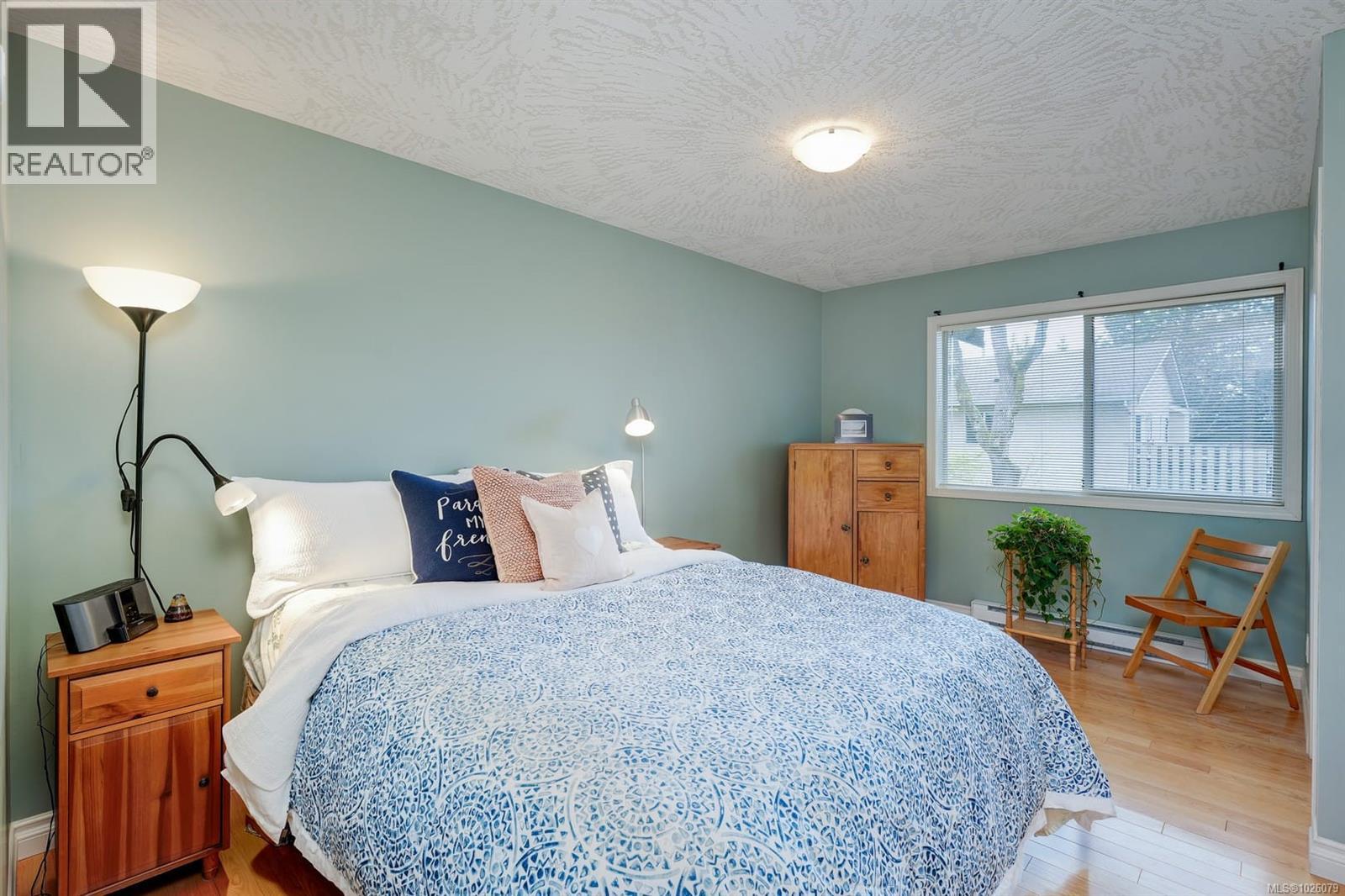  1175 Gait Lane, Saanich