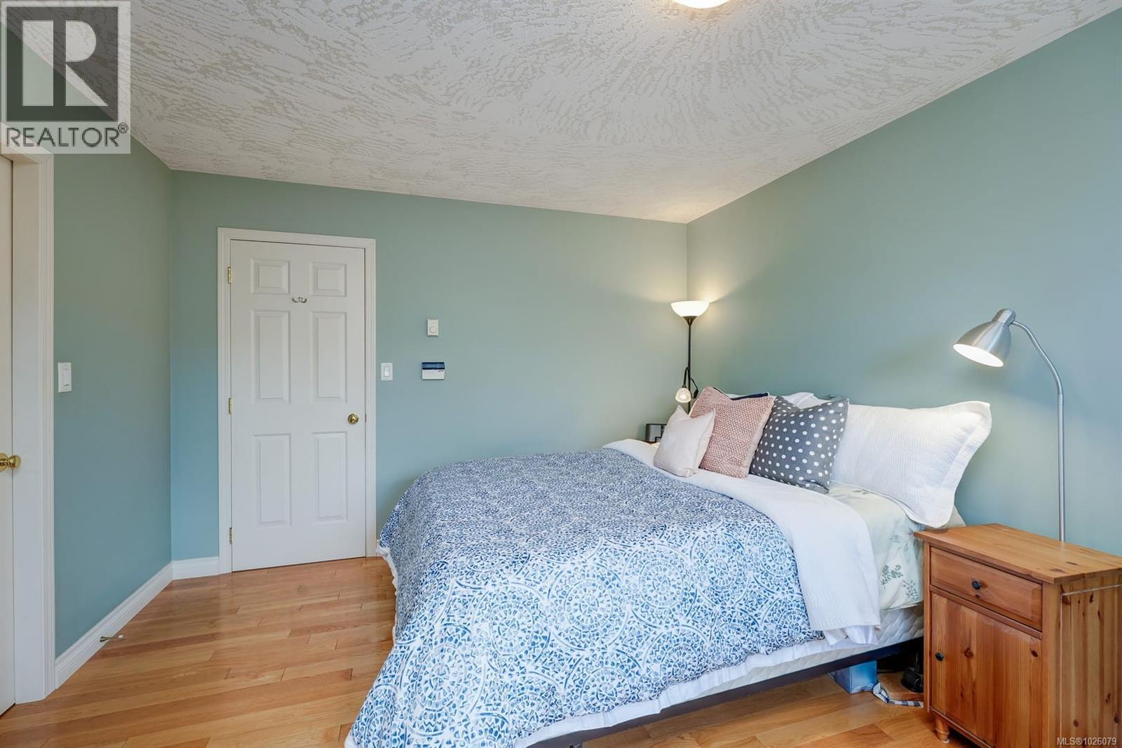  1175 Gait Lane, Saanich