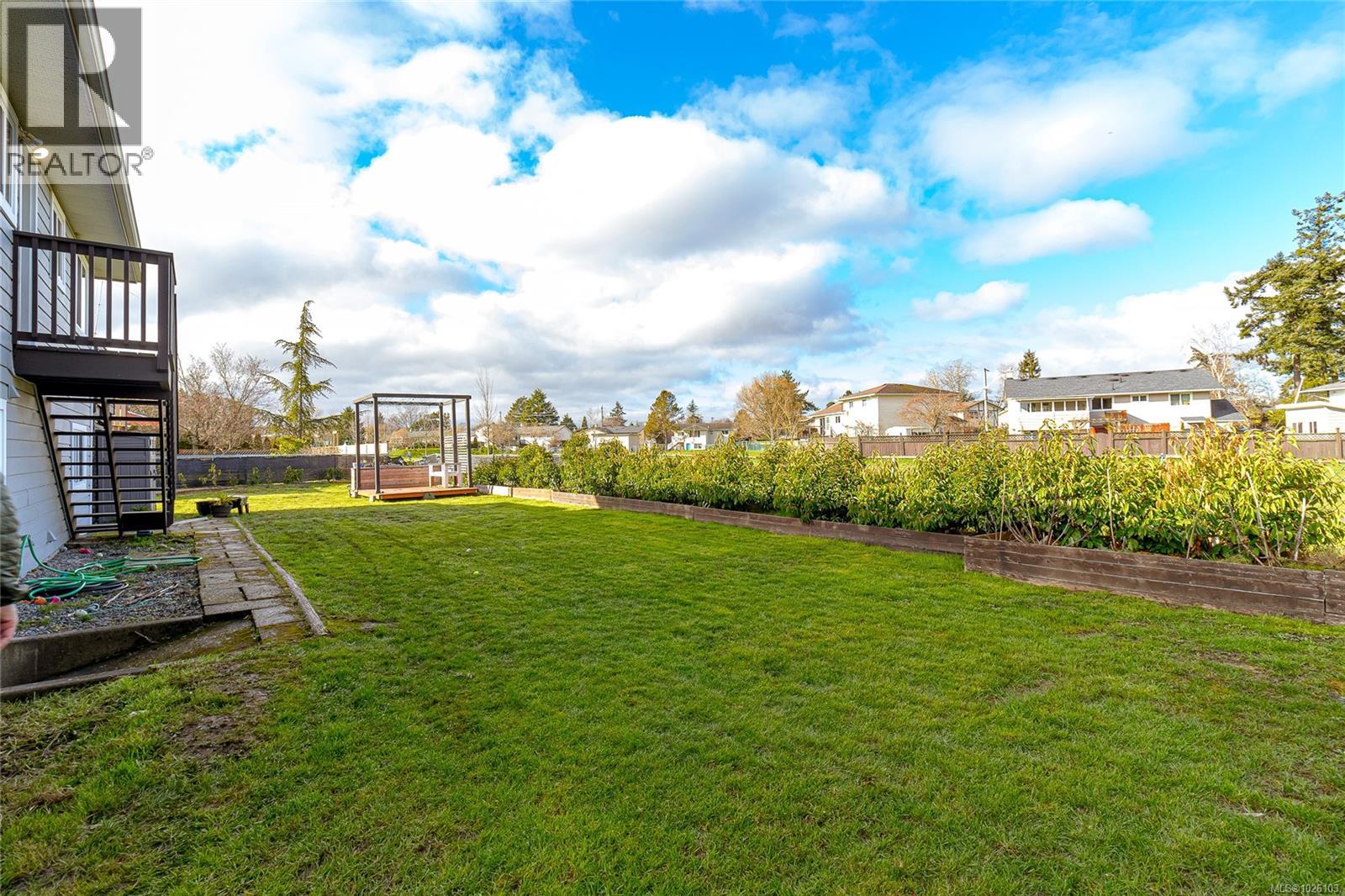 2218 Magnolia Pl, Sidney