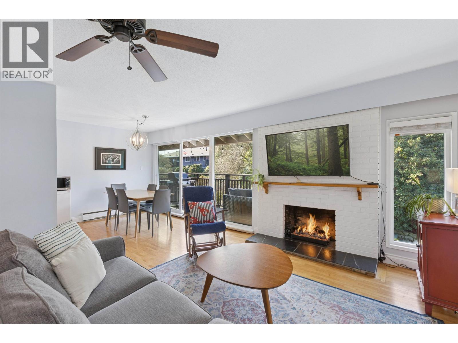 555 West 28TH Street 214