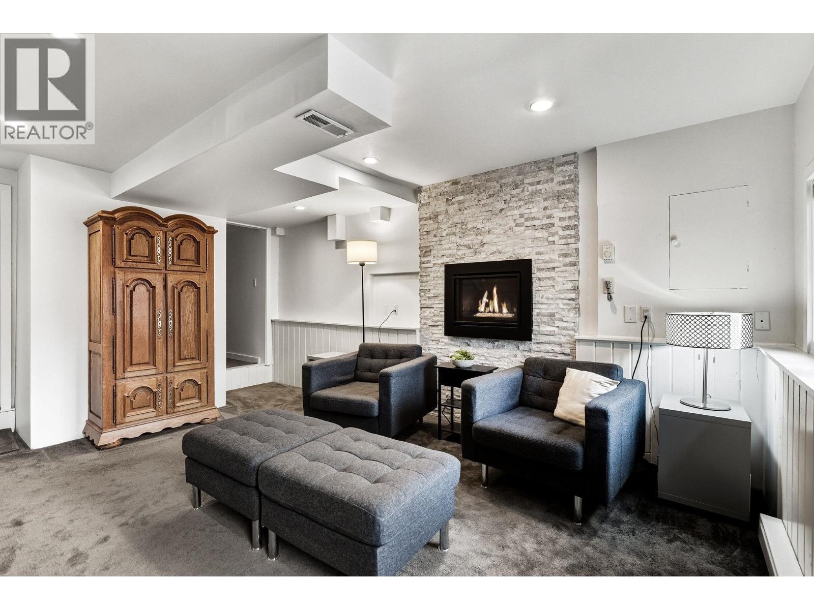 2103 W KEITH ROAD, North Vancouver