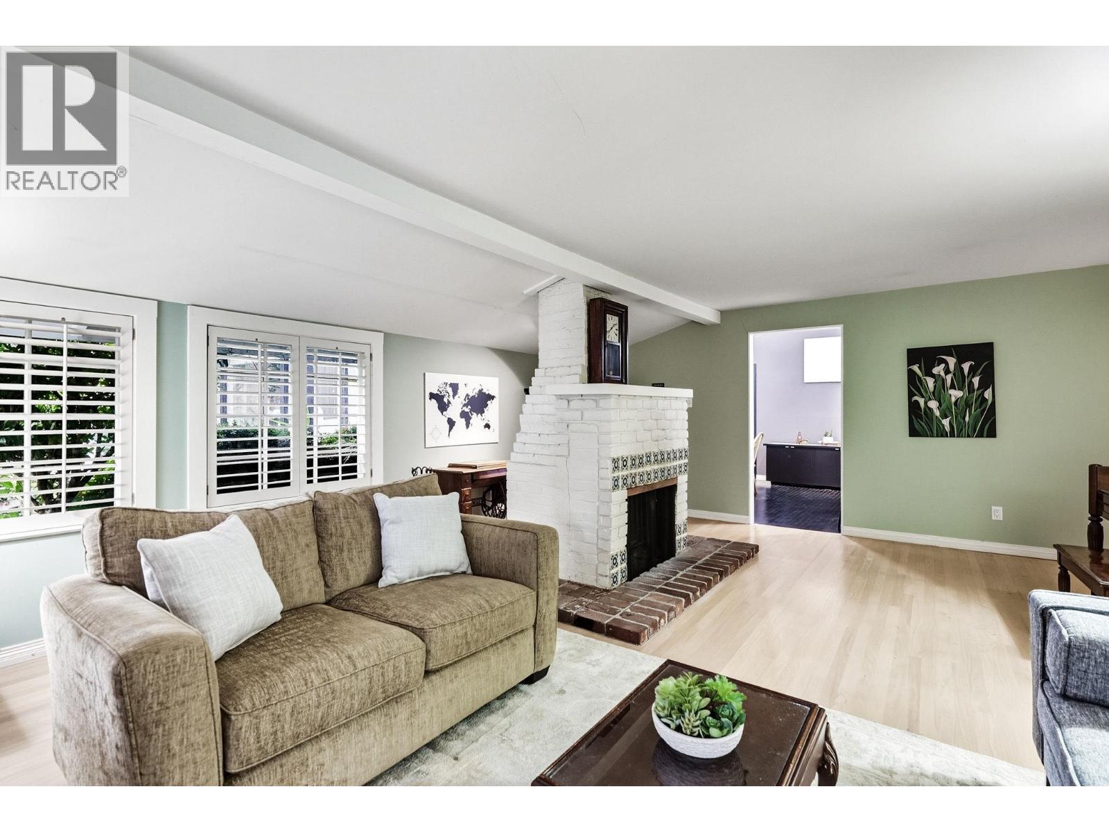 2103 W KEITH ROAD, North Vancouver