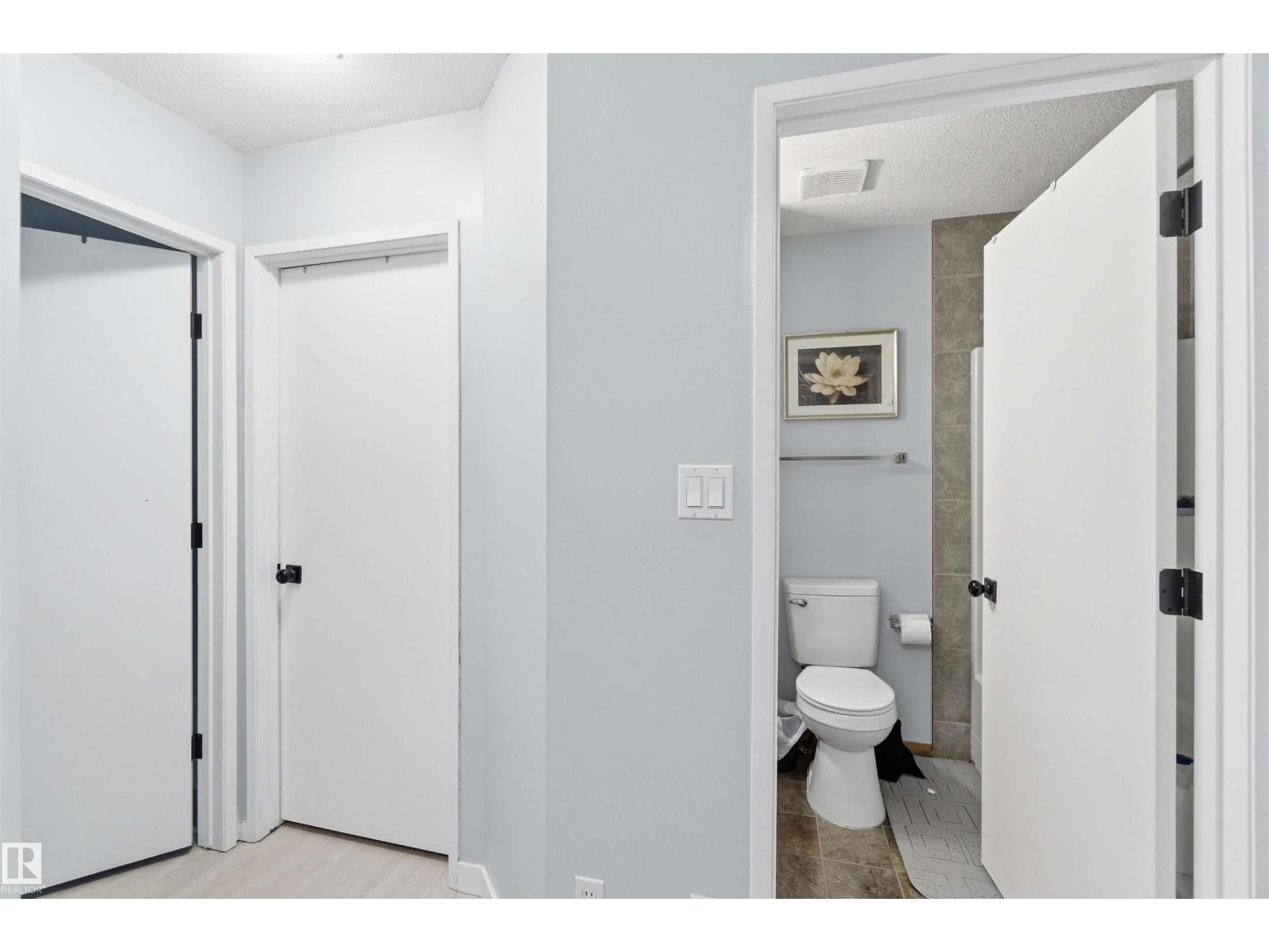 #8 15128 22 ST NW, Edmonton