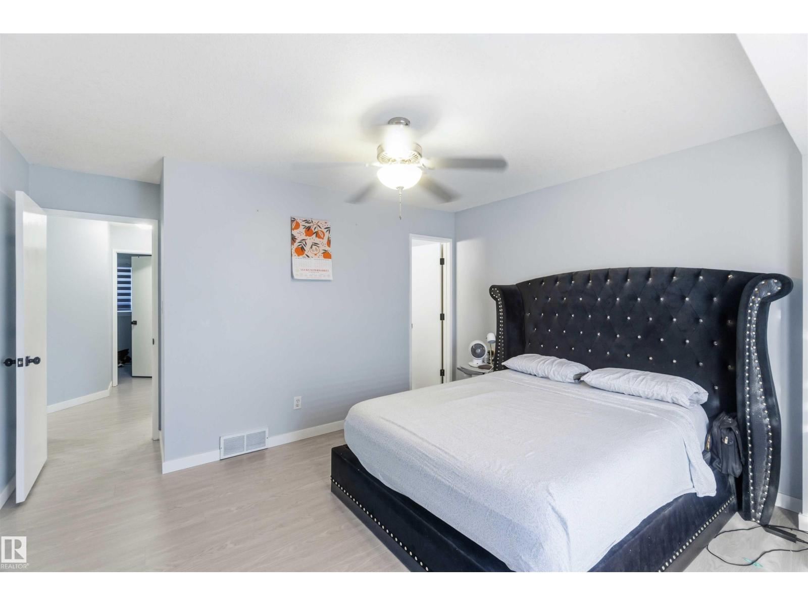 #8 15128 22 ST NW - 22