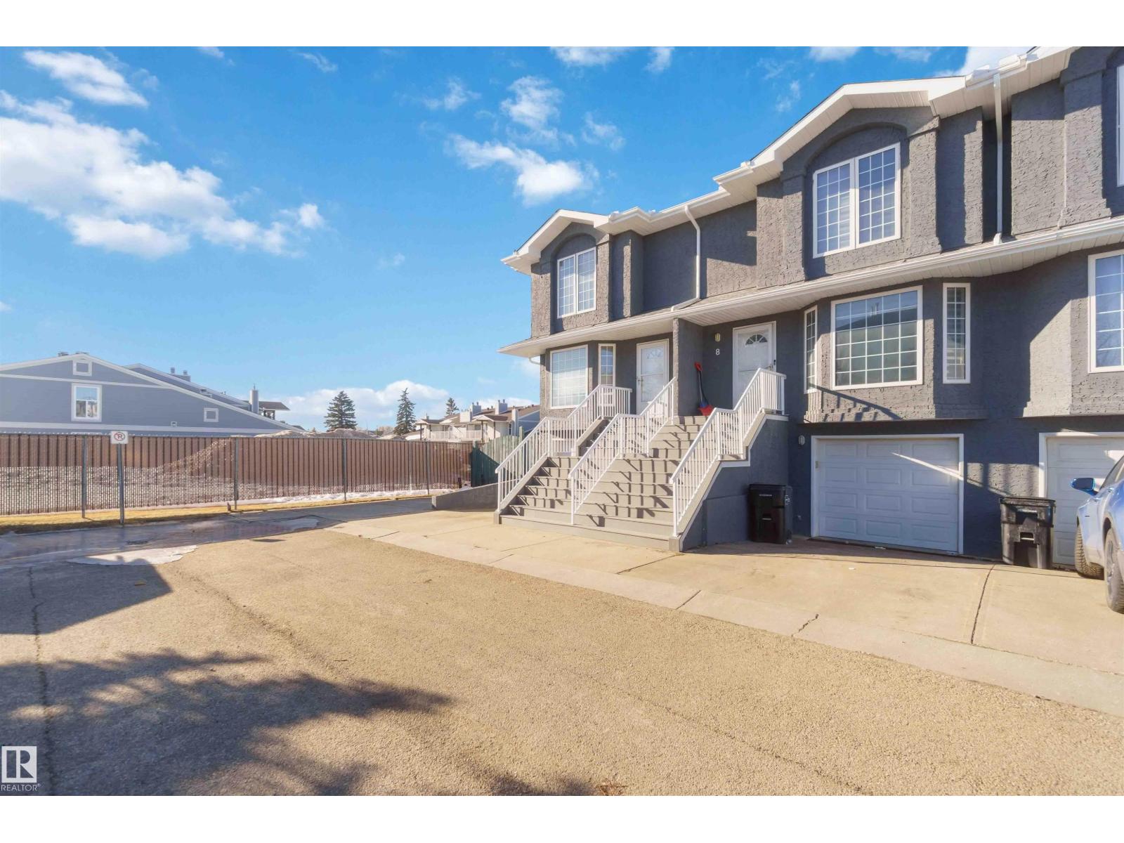 #8 15128 22 ST NW - 3