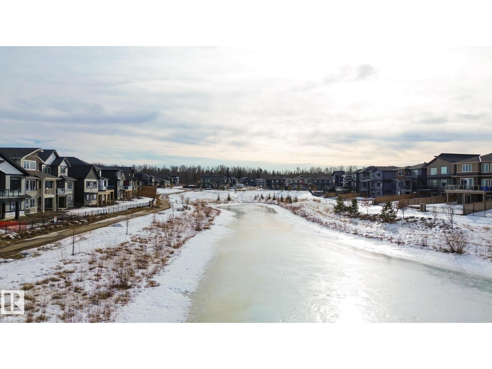 39 FENWYCK BV, Spruce Grove