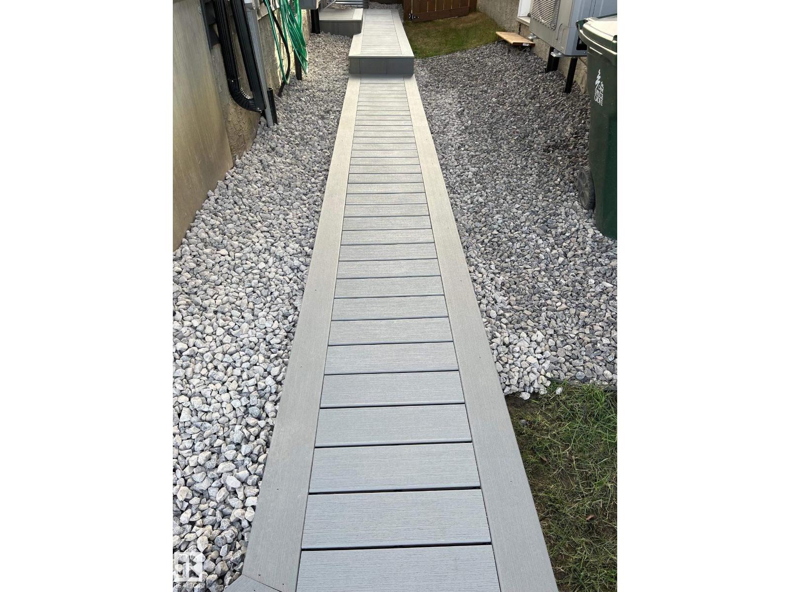 39 FENWYCK BV, Spruce Grove