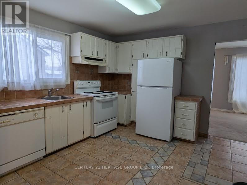 MAIN - 712 VICTORY DRIVE - Photo 3 of 13, Pickering (West Shore), Ontario