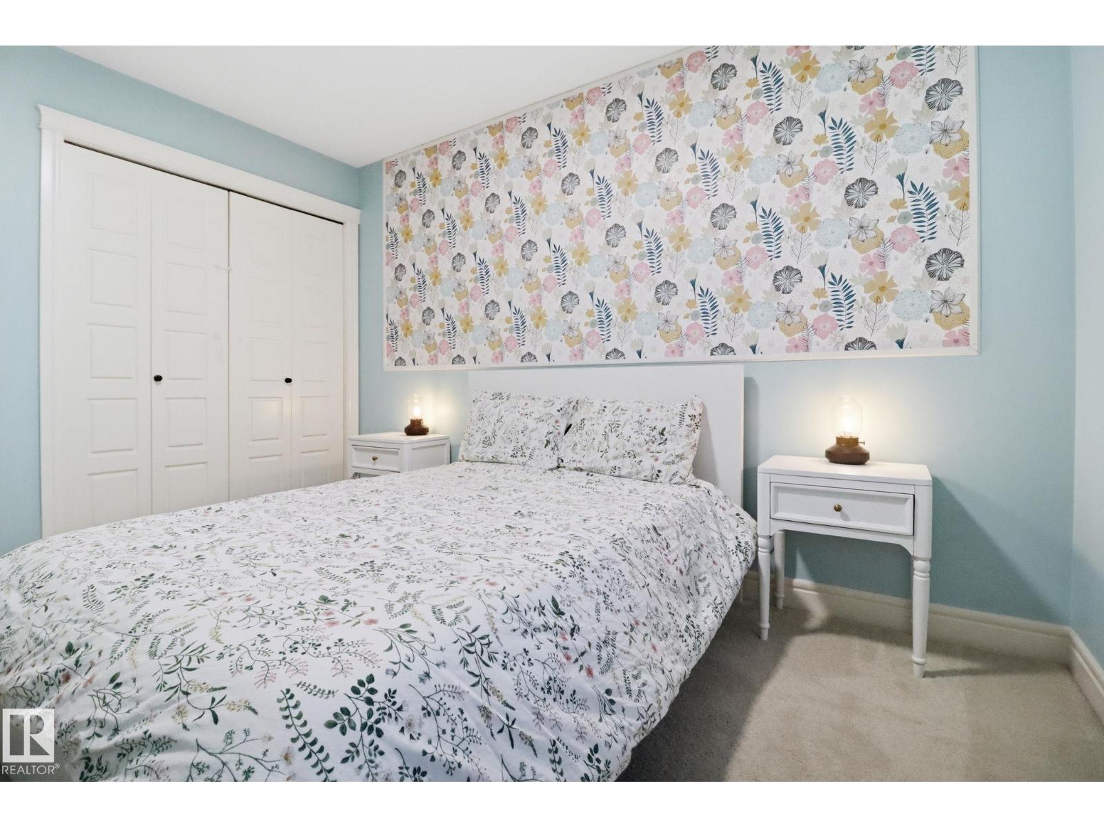 1418 169 ST SW, Edmonton