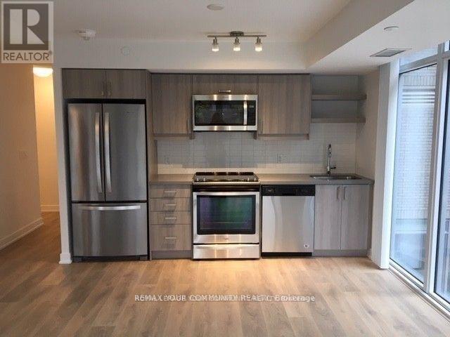 #302 50 WELLESLEY STREET E - 4