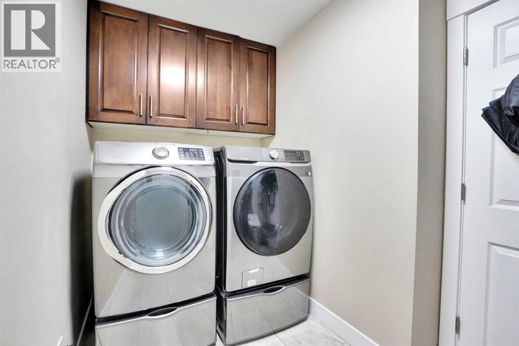 Single Family House for Sale in  Coral Springs Park NE Coral Springs Calgary 