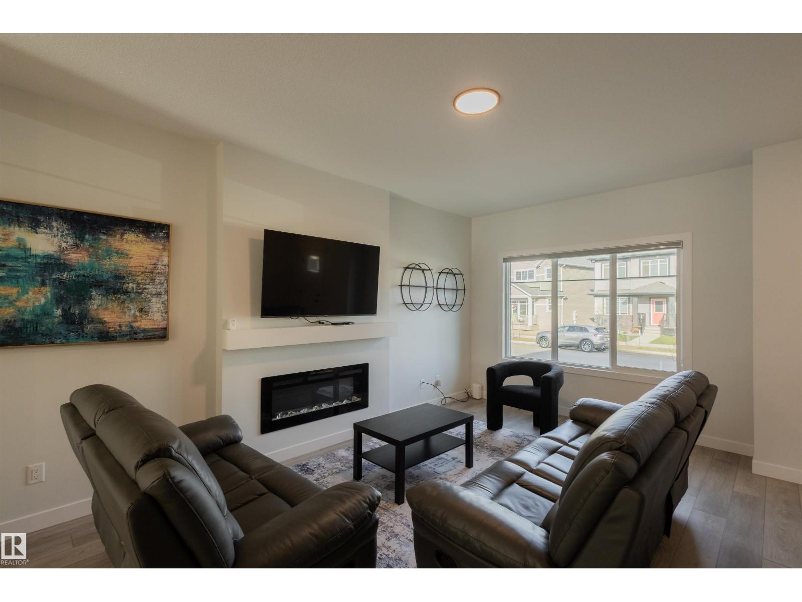 22519 88 AV NW, Edmonton