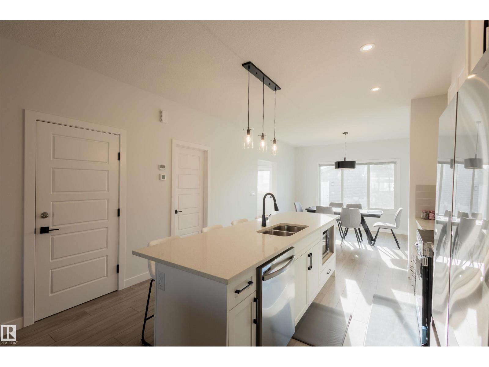 22519 88 AV NW, Edmonton