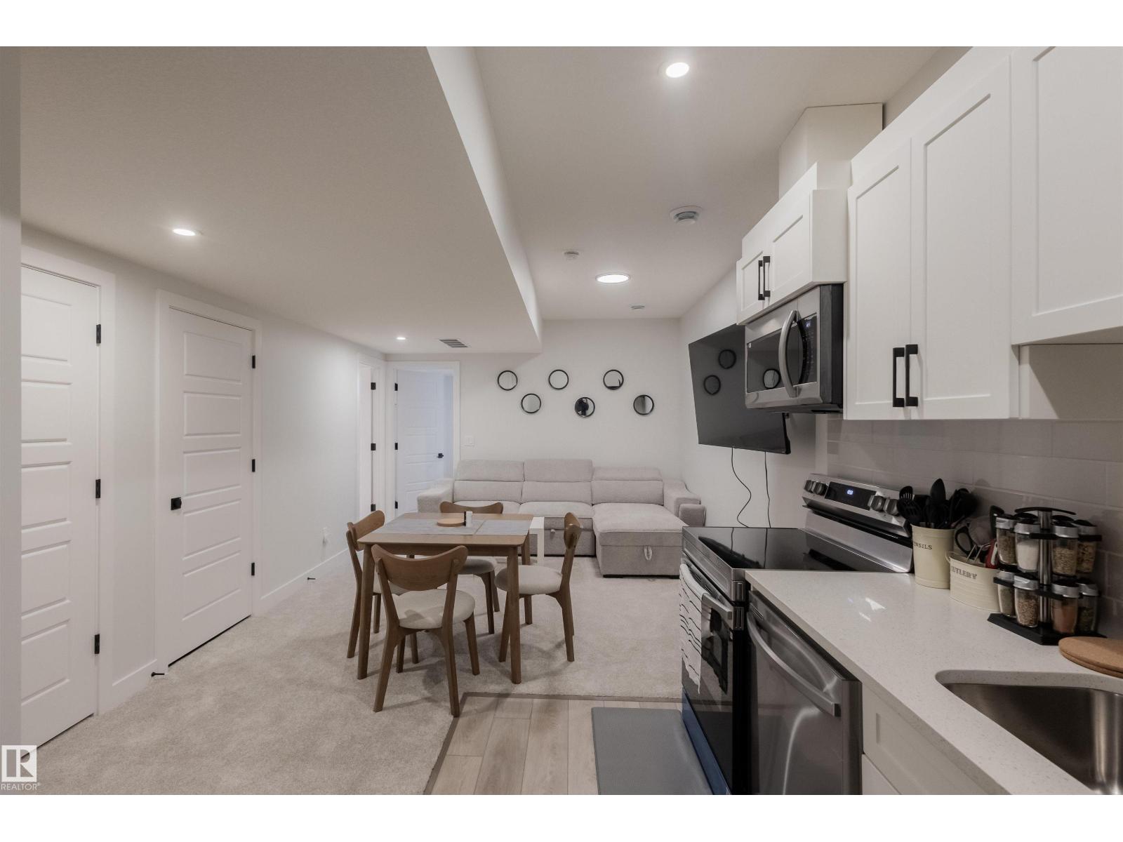 22519 88 AV NW, Edmonton