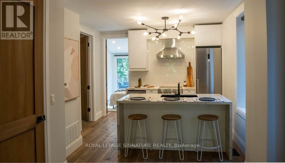 2ND FLOOR - 166 OAKMOUNT ROAD - Photo 2 of 18, Toronto (High Park North), Ontario