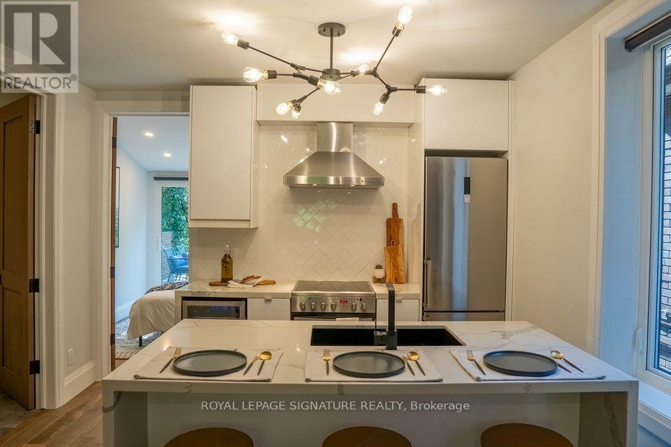 2ND FLOOR - 166 OAKMOUNT ROAD - Photo 5 of 18, Toronto (High Park North), Ontario