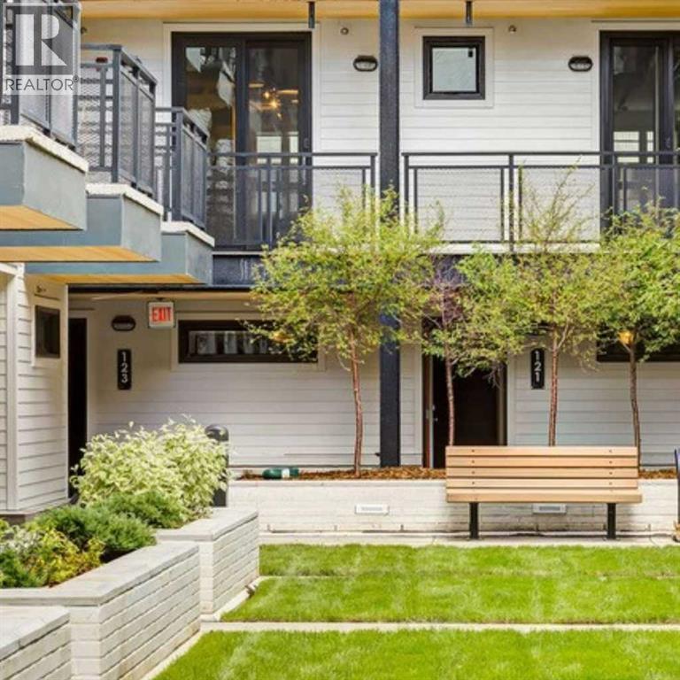 Single Family House for Sale in   A Street SW Lower Mount Royal Calgary 