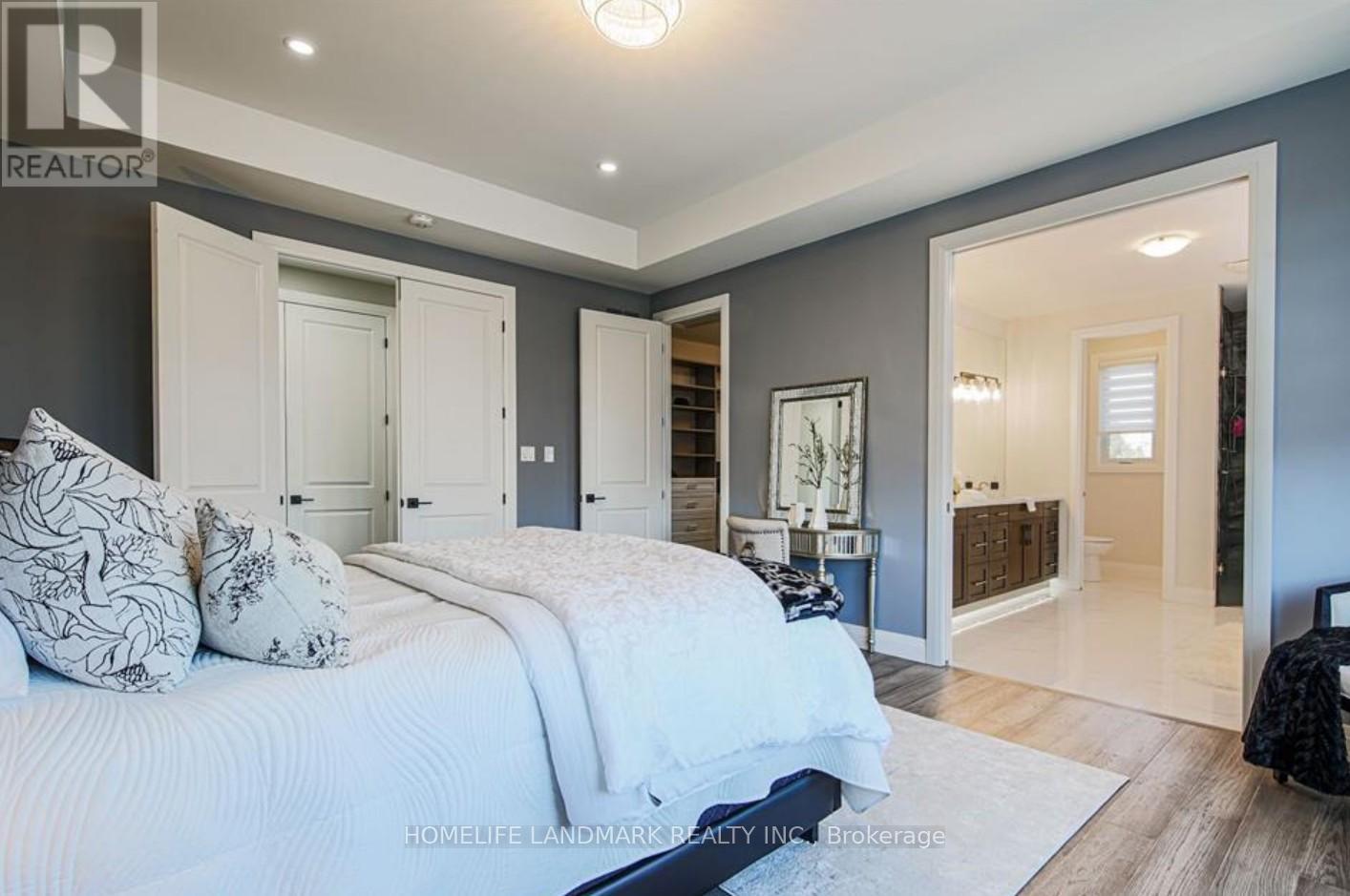 451 WARNER TERRACE - 23