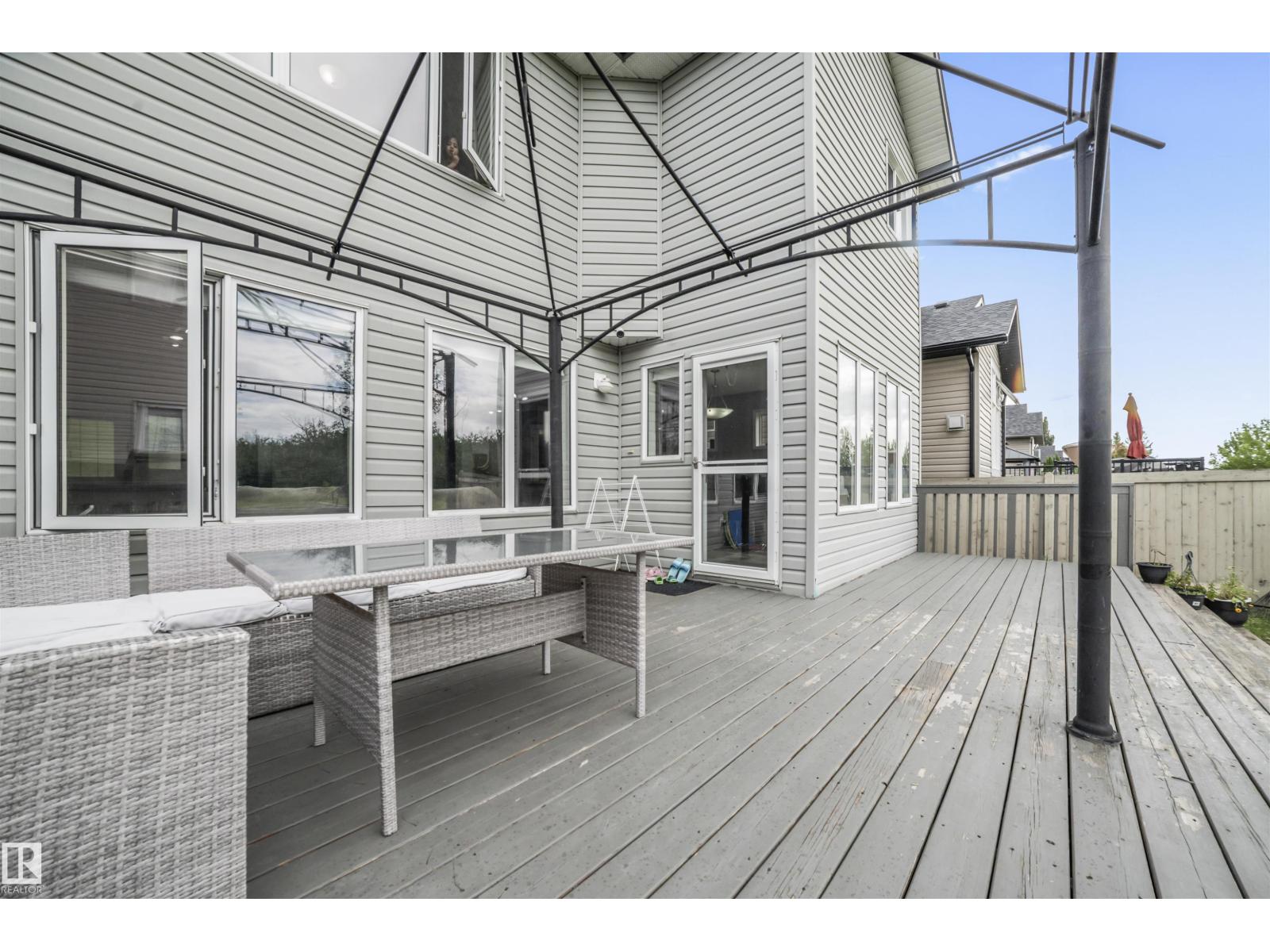 324 79 ST SW, Edmonton