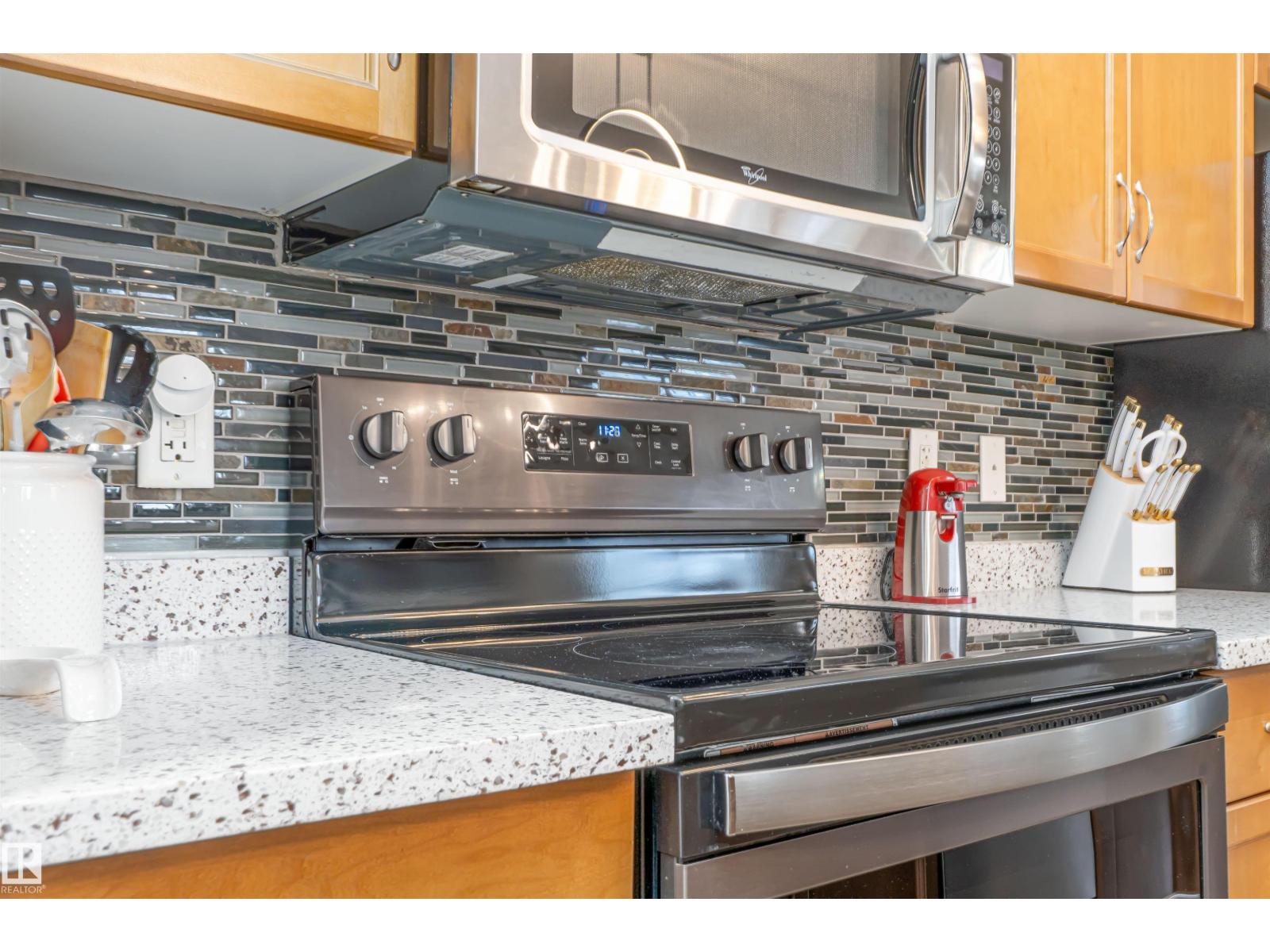 #139 1180 Hyndman RD NW NW, Edmonton