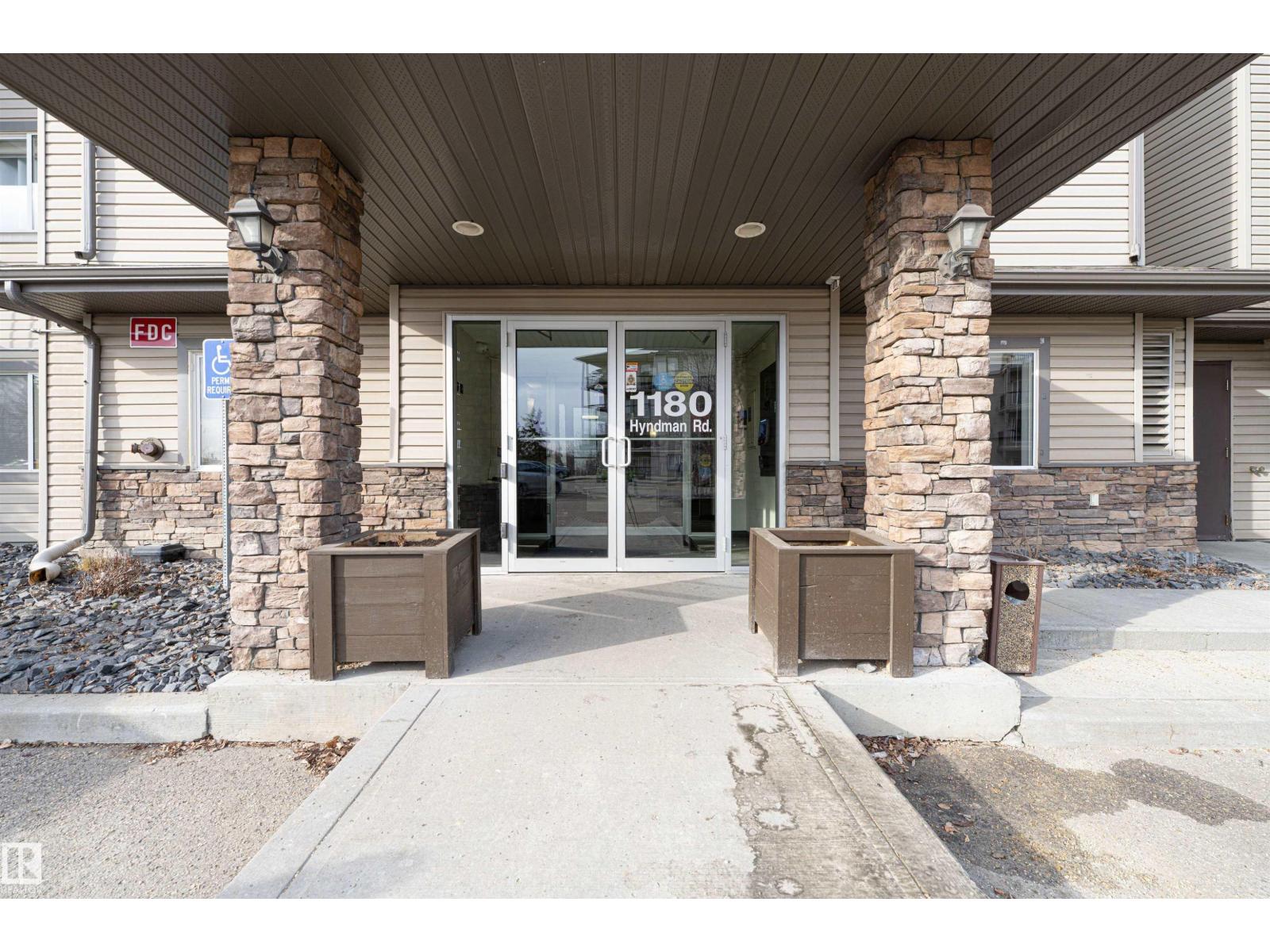 #139 1180 Hyndman RD NW NW, Edmonton
