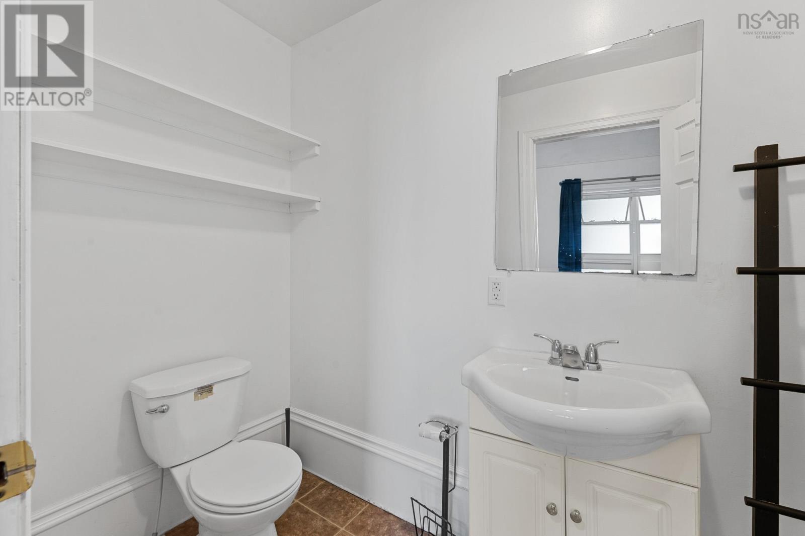 Property 38 of 51 of 6135 North Street