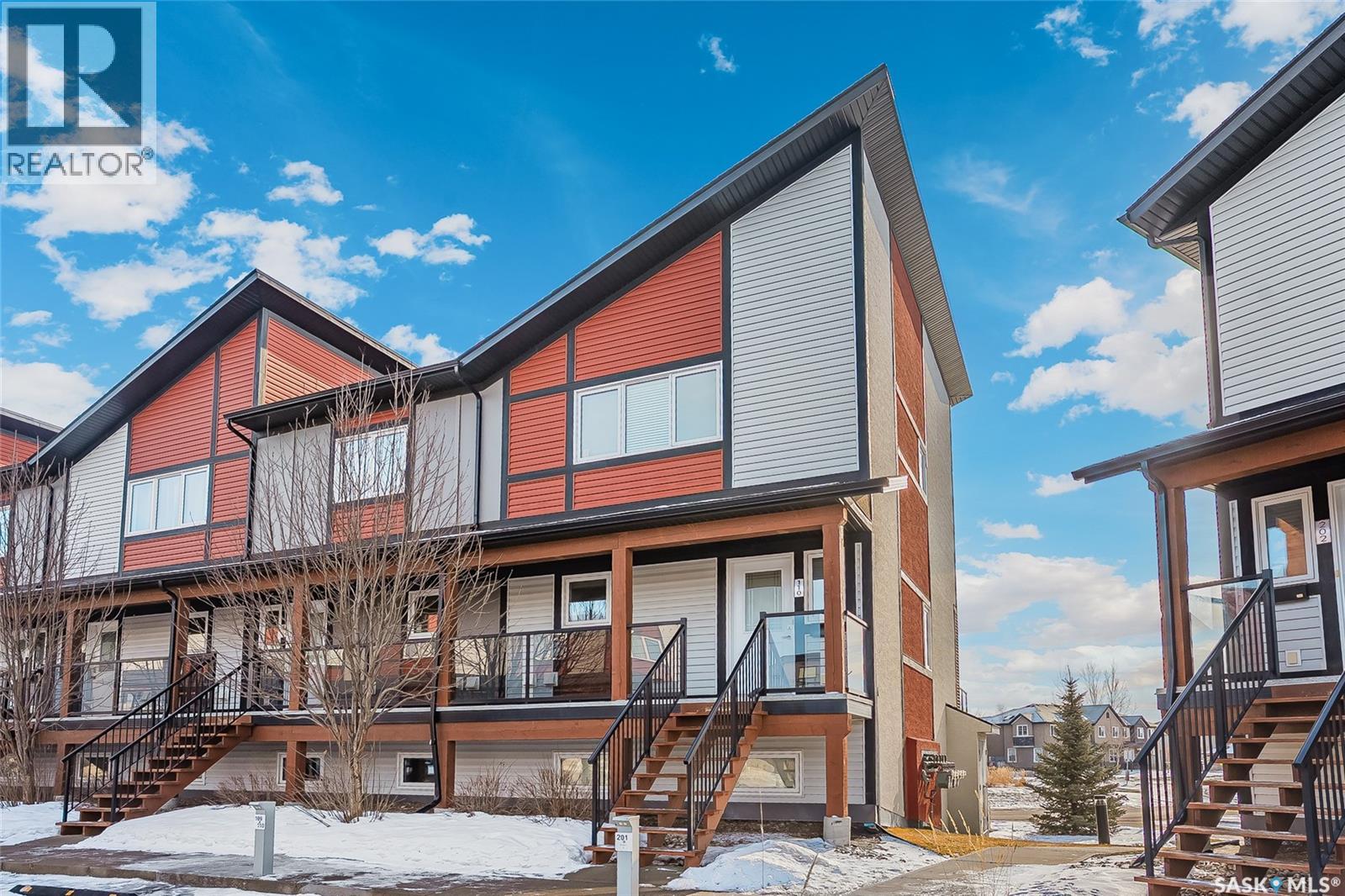 110 102 Manek ROAD - Photo 2 of 29, Saskatoon, Saskatchewan