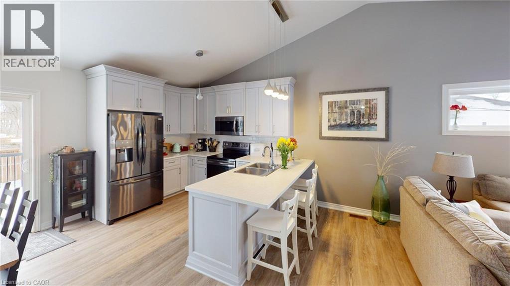 362 LAKESIDE Road - 6