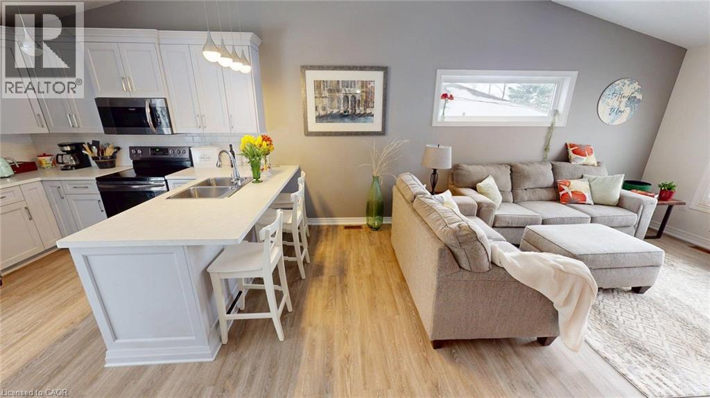 362 LAKESIDE Road - 9