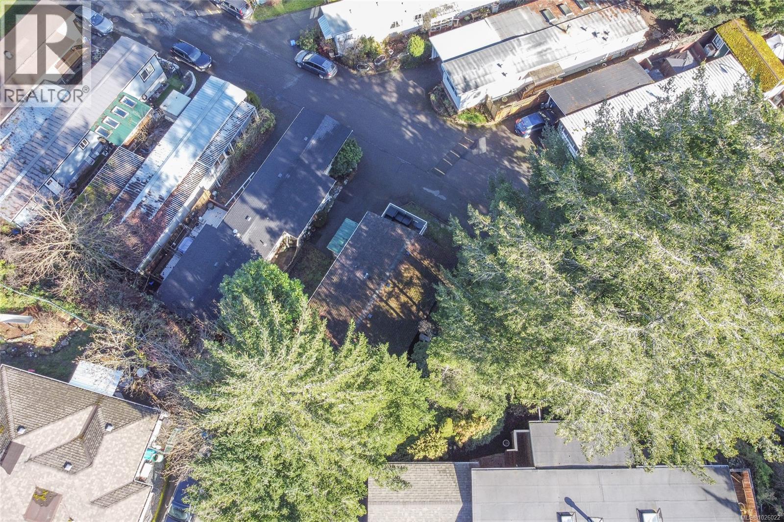 #57 2817 Sooke Lake Rd - 33