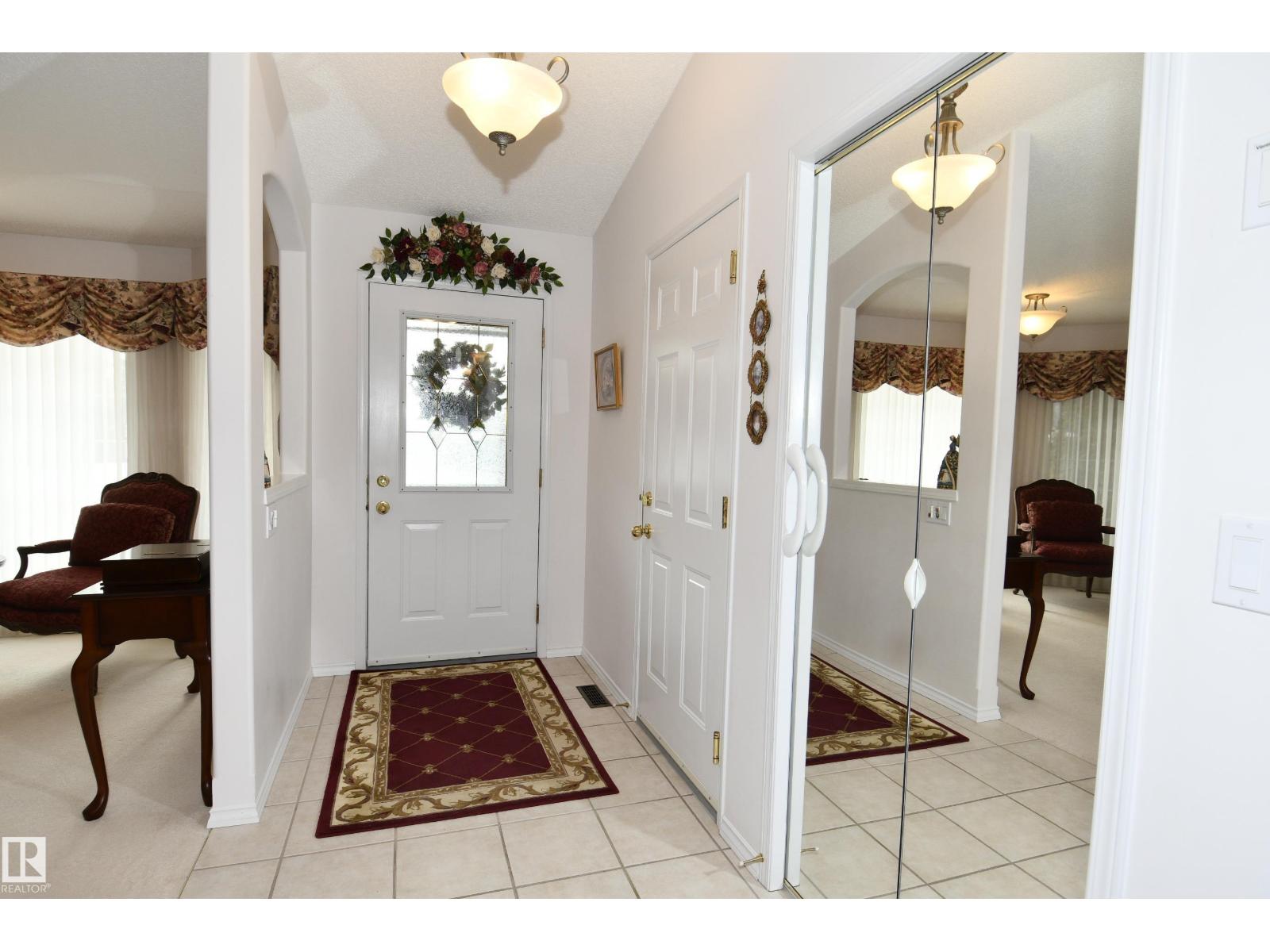 #5 102 BRIDGEPORT CX, Leduc