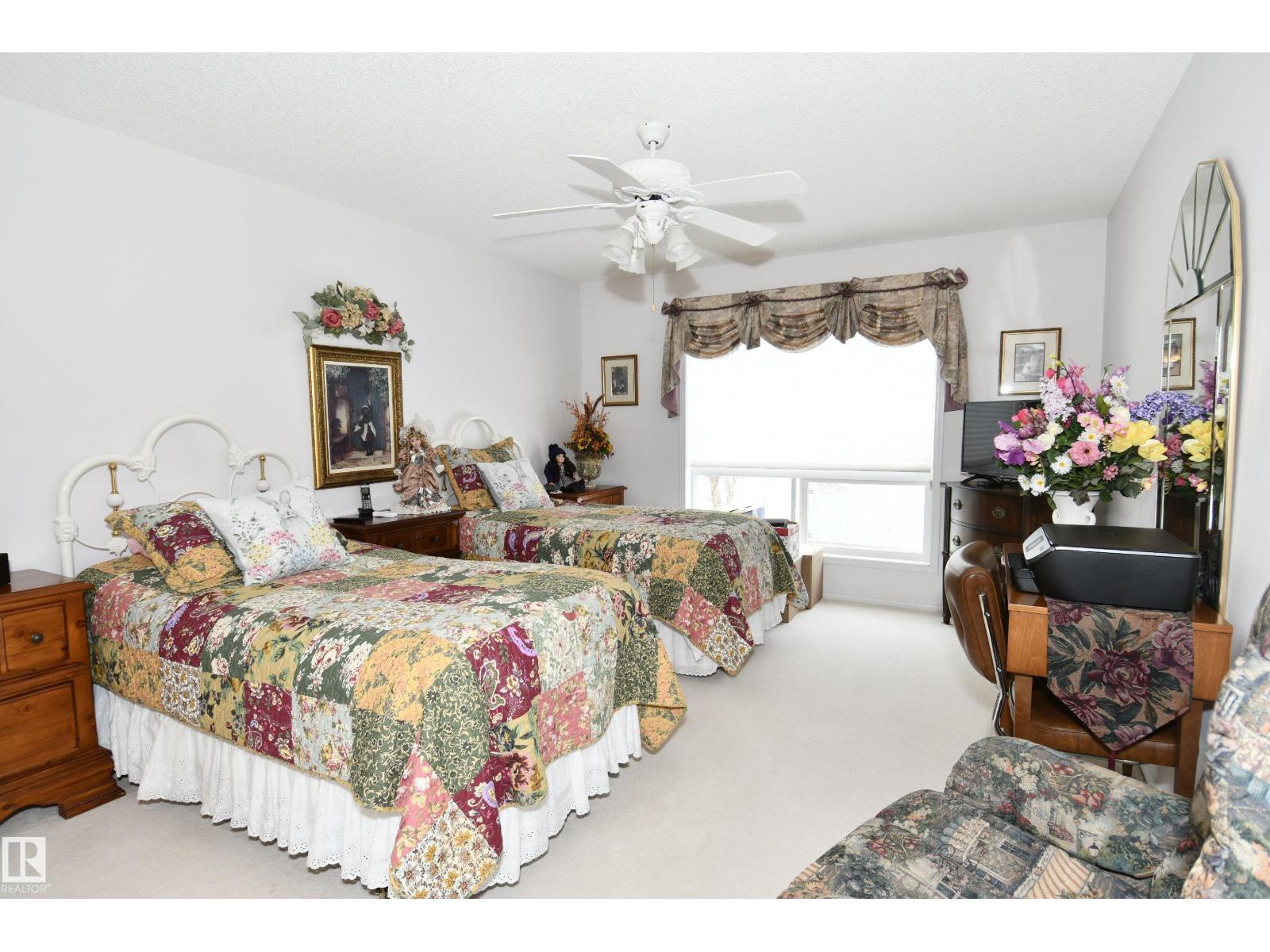 #5 102 BRIDGEPORT CX, Leduc