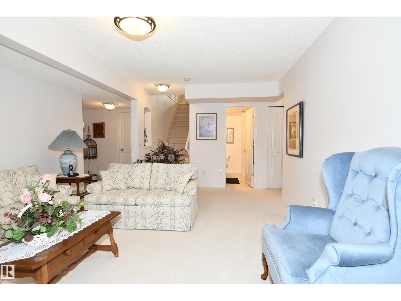 #5 102 BRIDGEPORT CX, Leduc