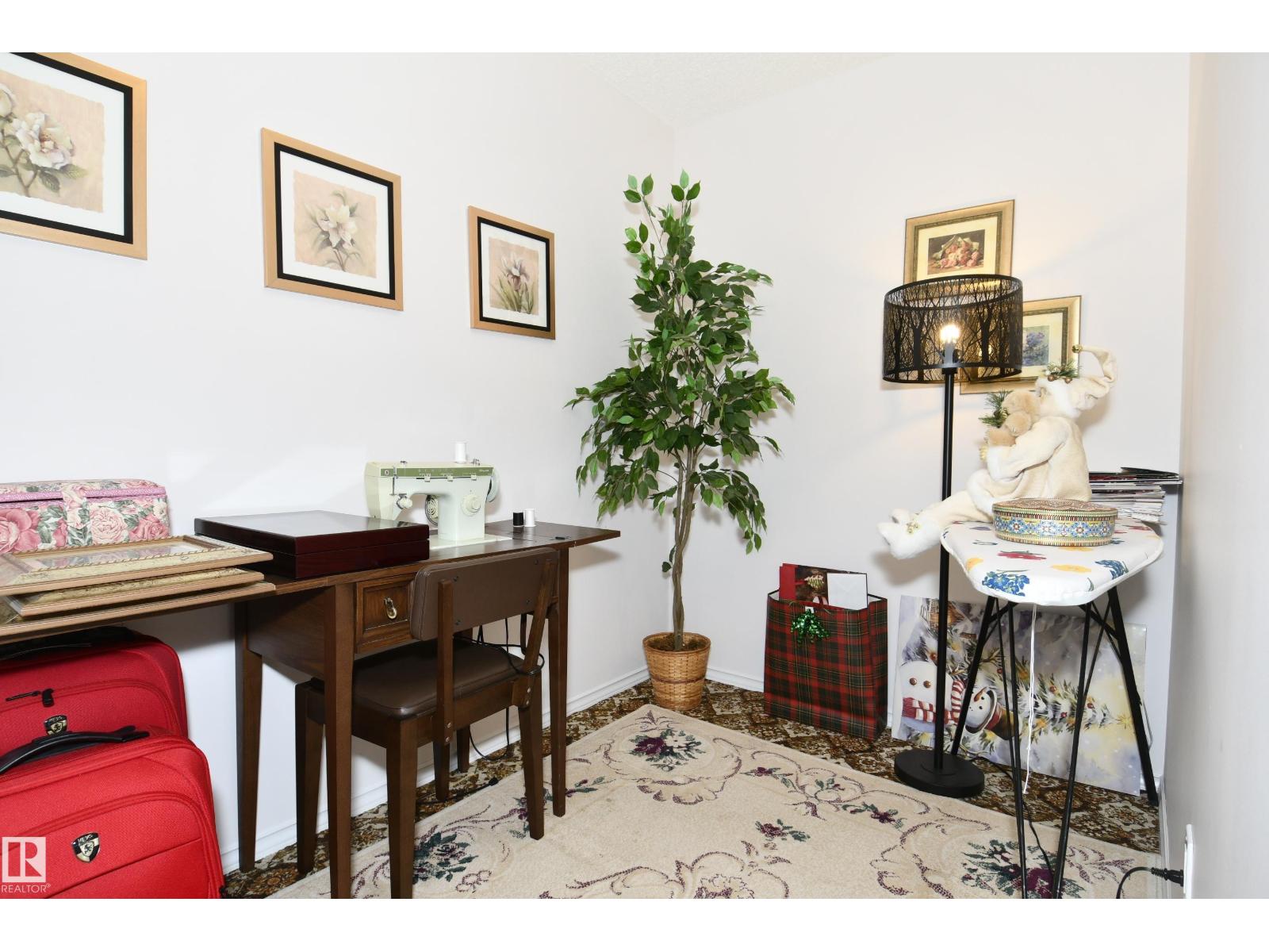 #5 102 BRIDGEPORT CX, Leduc