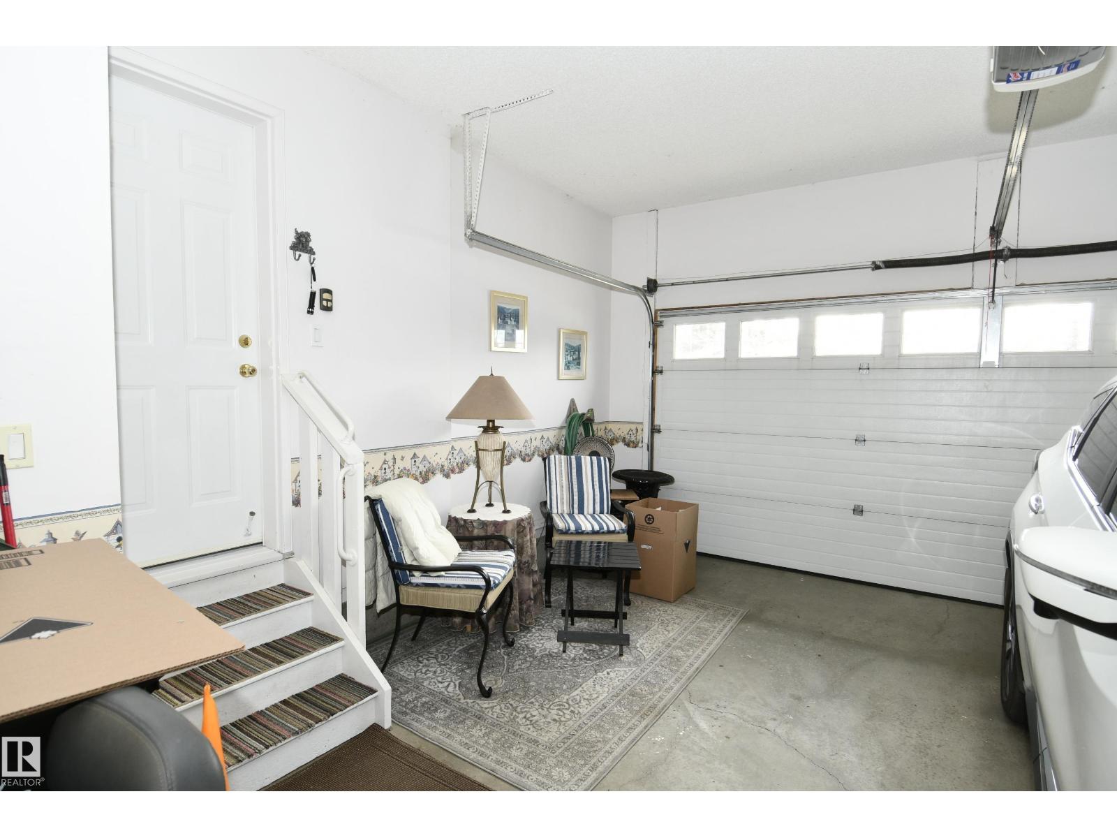 #5 102 BRIDGEPORT CX, Leduc