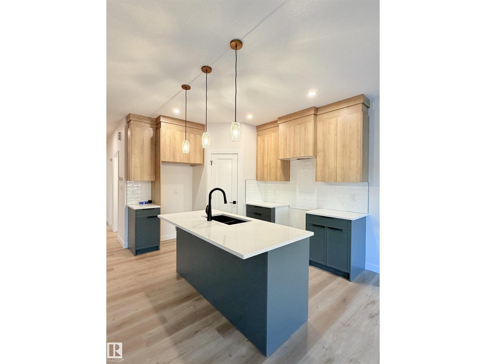 3150 Magpie Way NW, Edmonton