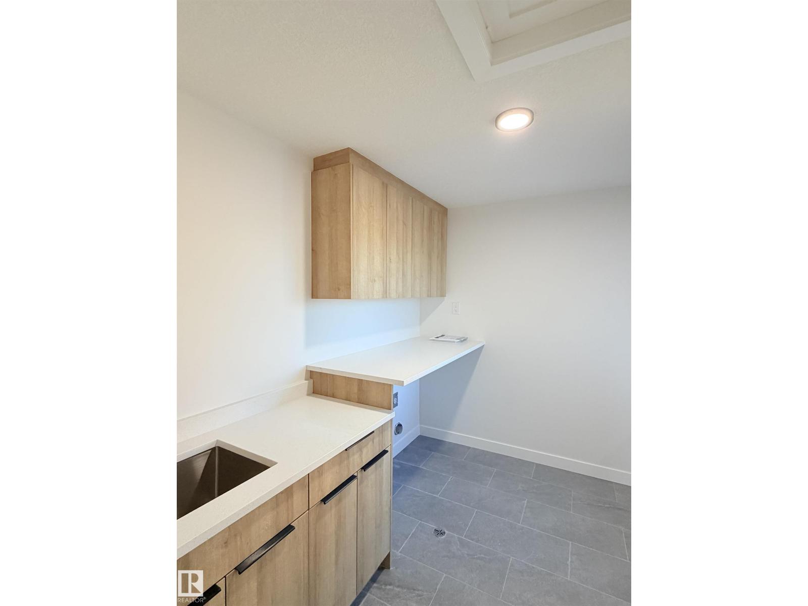 3150 Magpie Way NW, Edmonton